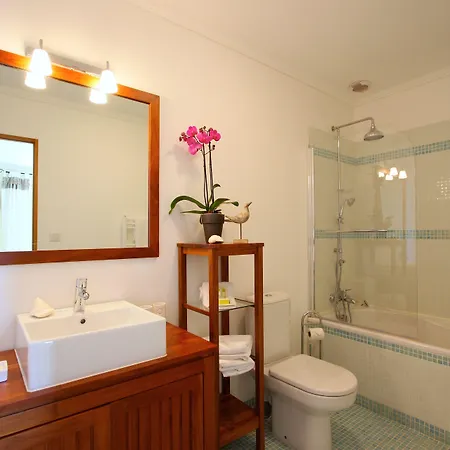 Le Port D'attache Couette-café 4*