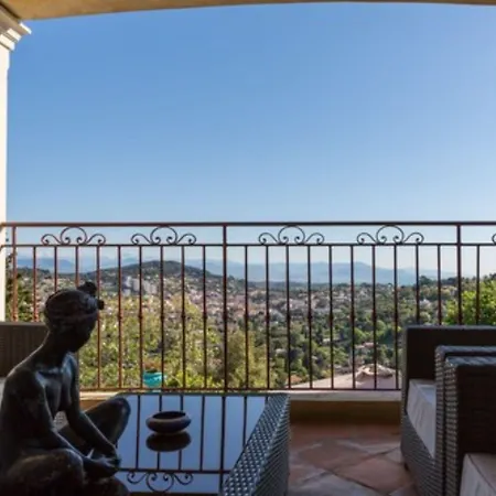 Bed & Breakfast Le Port D'attache Vallauris