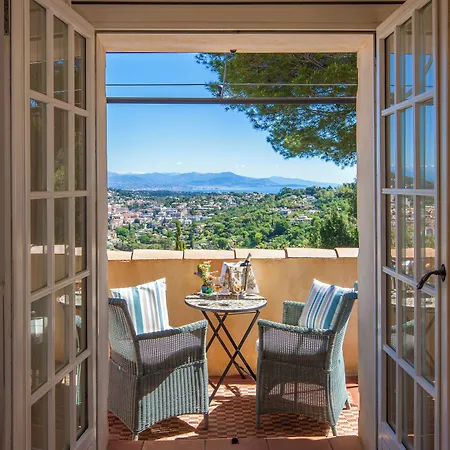 Oda ve Kahvaltı Le Port D'attache Vallauris