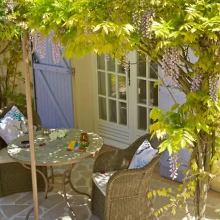 Bed and Breakfast Le Port D'attache 4*
